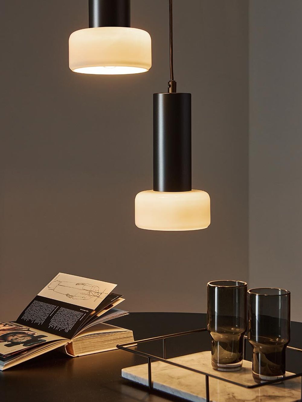 Светильник подвесной каскадный Fungus, Ø15х25 см, 3 плафона, белый/черный