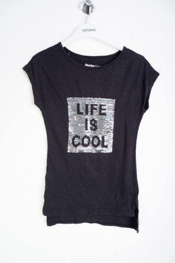 Футболка Geejay практичная, визуально на 10/12 лет