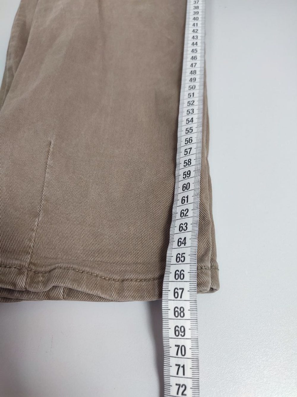 Джинсы бежевые 46 размер