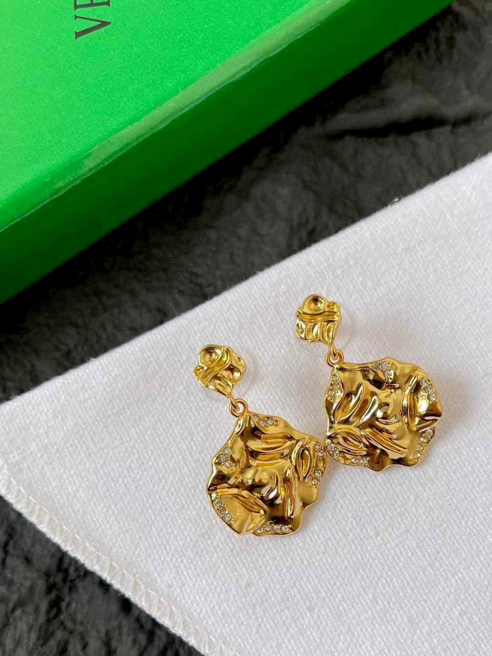 Серьги Bottega Veneta