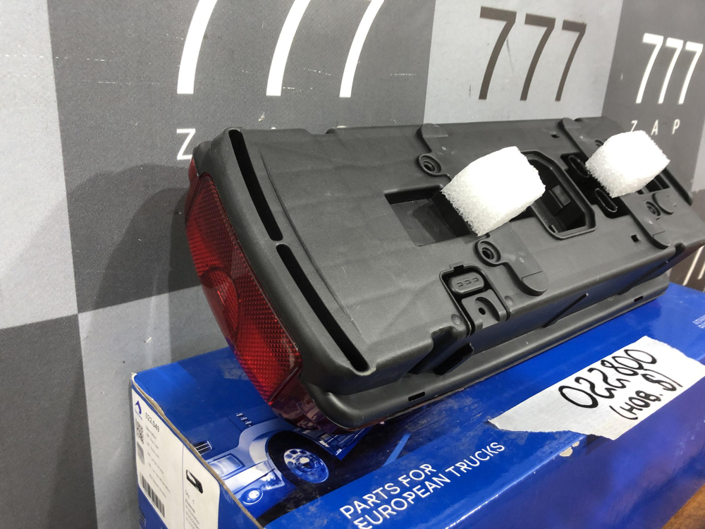 Фонарь задний левый MAN TGA Новый SAMPA 81252256544 81252256544