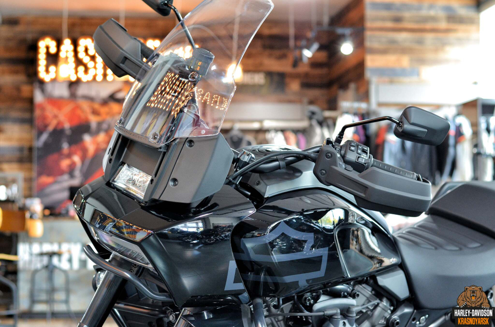 Harley-Davidson Pan America 1250 Special (Vivid Black)