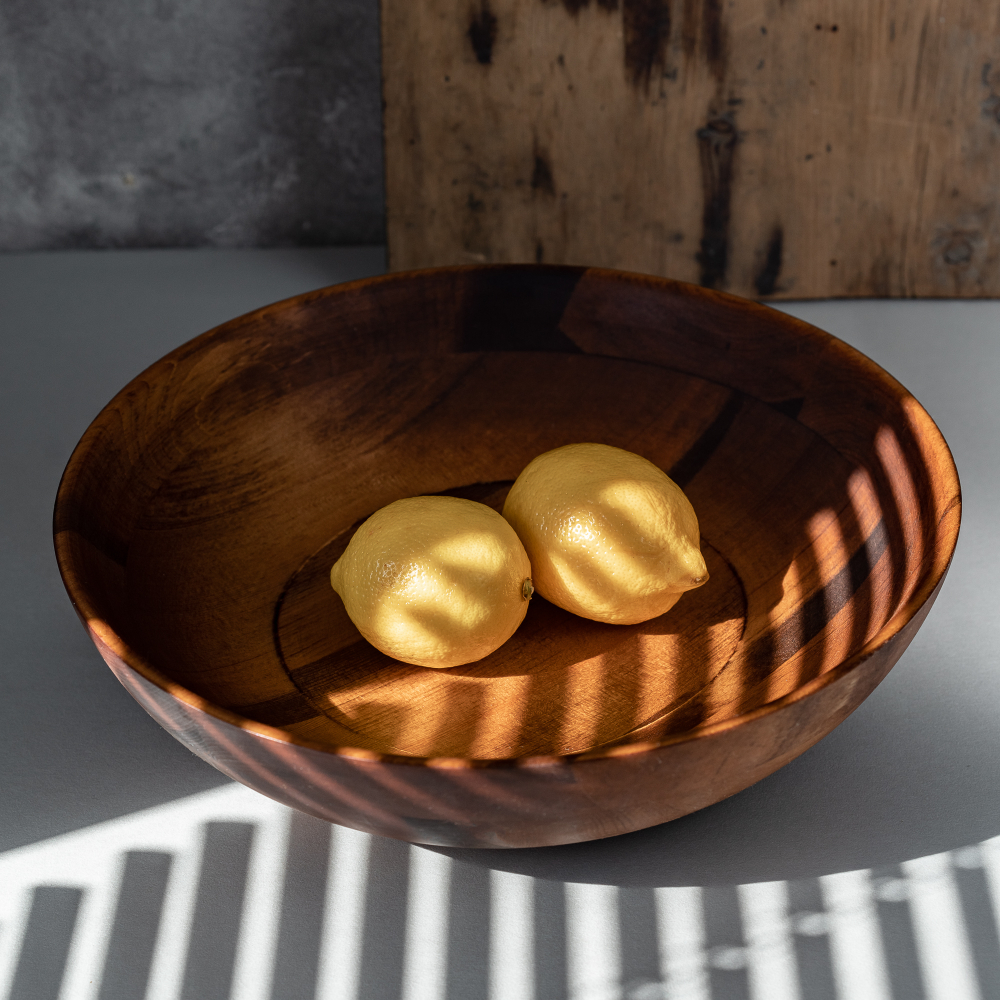 Деревянная глубокая тарелка (салатник) из дрвесины кедра 300 мм. T173