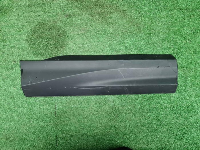 Накладка двери задняя правая Geely Coolray (23-нв)