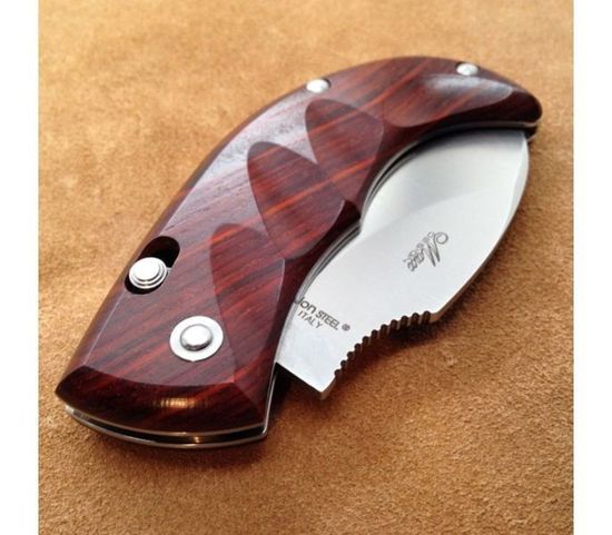 Складной нож Lion Steel "SKINNER" L/8901 ST c клинком из стали 440C, рукоять дерево (Santos)