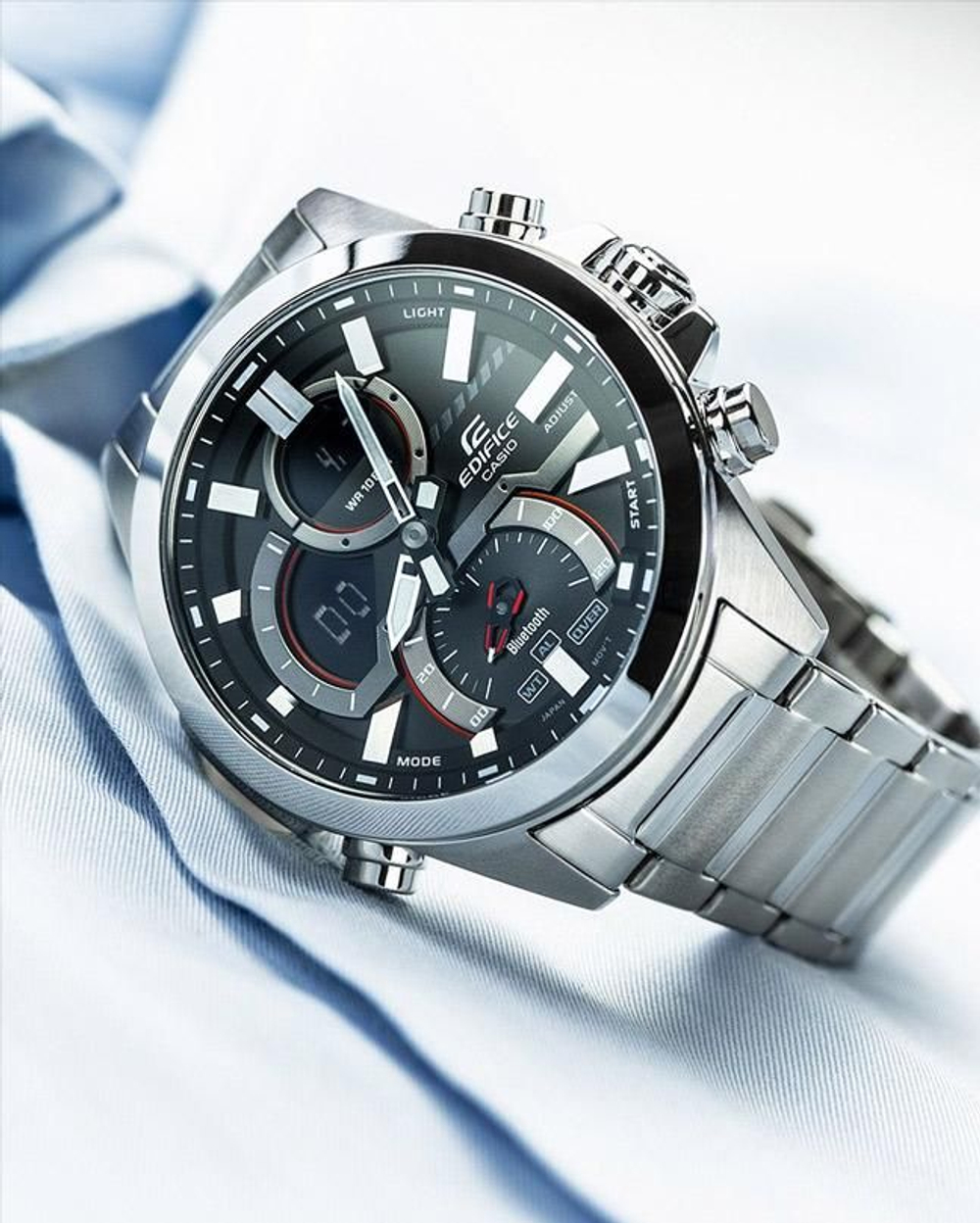 Мужские наручные часы Casio ECB-30D-1A