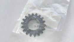 1SM-17141-00. GEAR. YAMAHA
