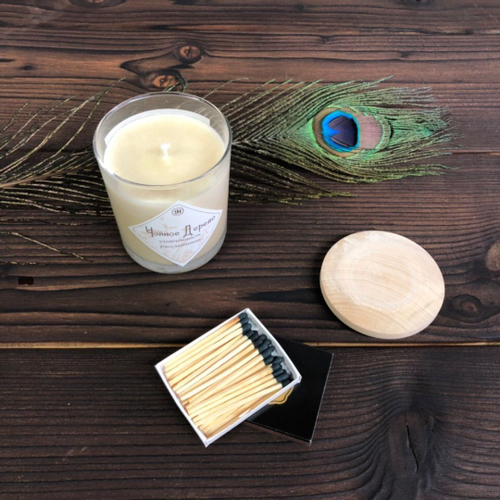 Свеча ароматическая с эфирным маслом чайного дерева