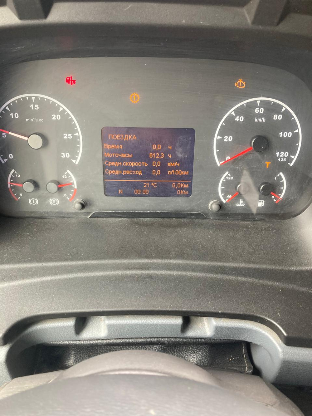 КамАЗ 5490 4x2 Седельный тягач 5490-S5 (Дизель/Газ, 12,0 л, 401 л.с., МТ)