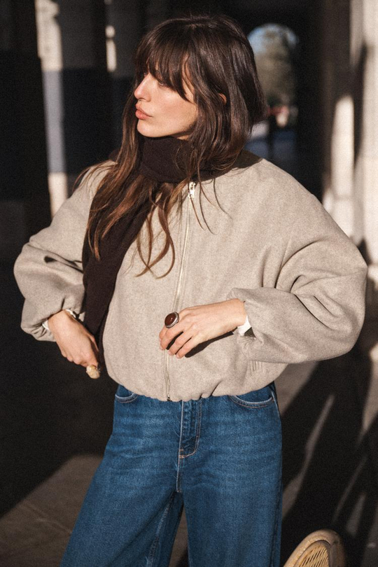 ZARA БОМБЕР ИЗ МЯГКОЙ ТКАНИ, БЕЖЕВЫЙ