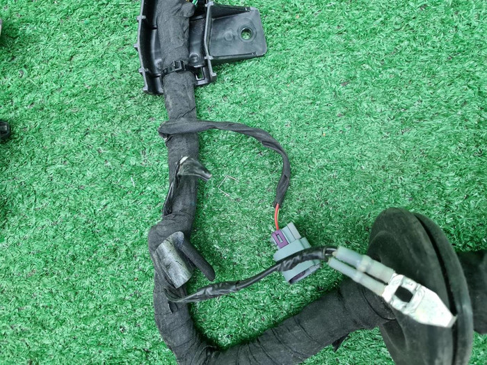 Проводка моторного отсека Geely Coolray (19-нв)