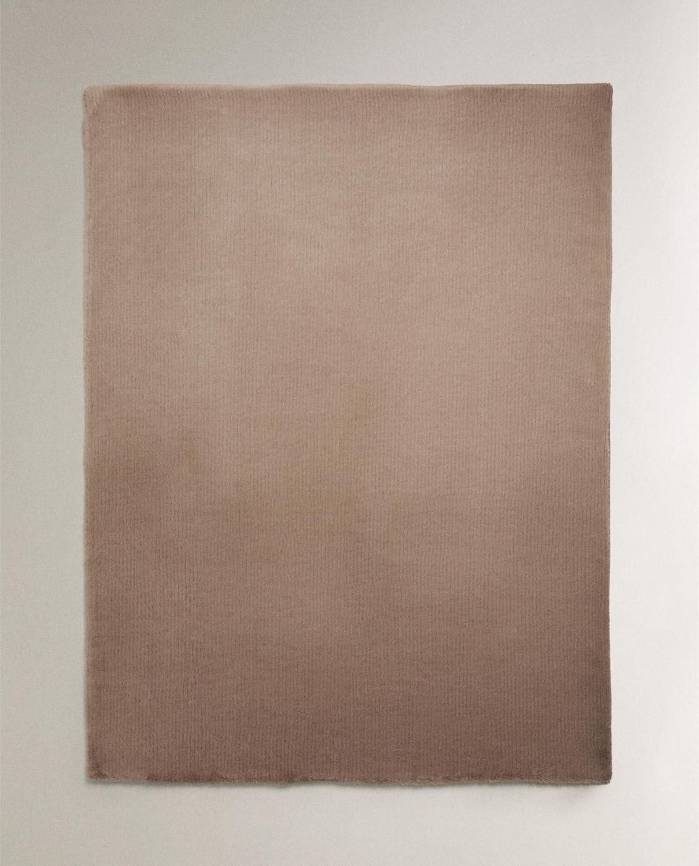 Zara Home - Двустороннее одеяло с эффектом меха, коричневый, 140x190 см