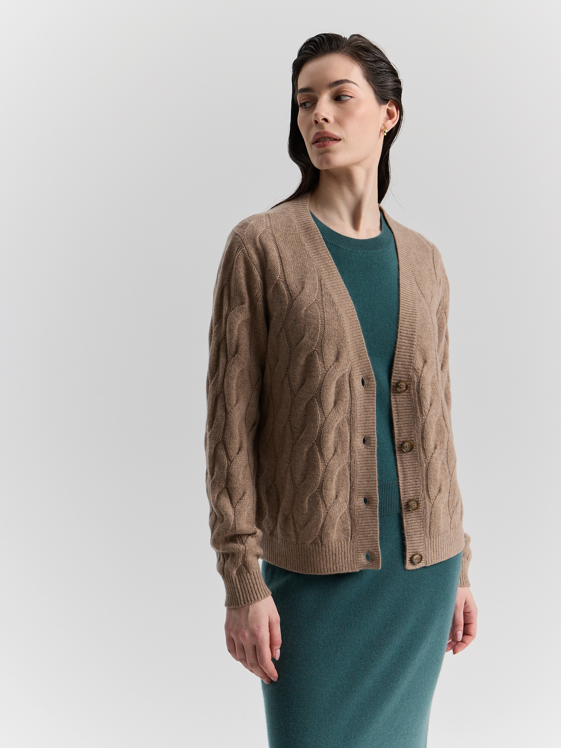 Кашемировый кардиган с косами