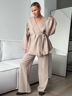 Комплект вязаный, кардиган на завязке и брюки прямого кроя