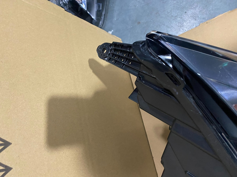 LED фара Ford Territory оригинал