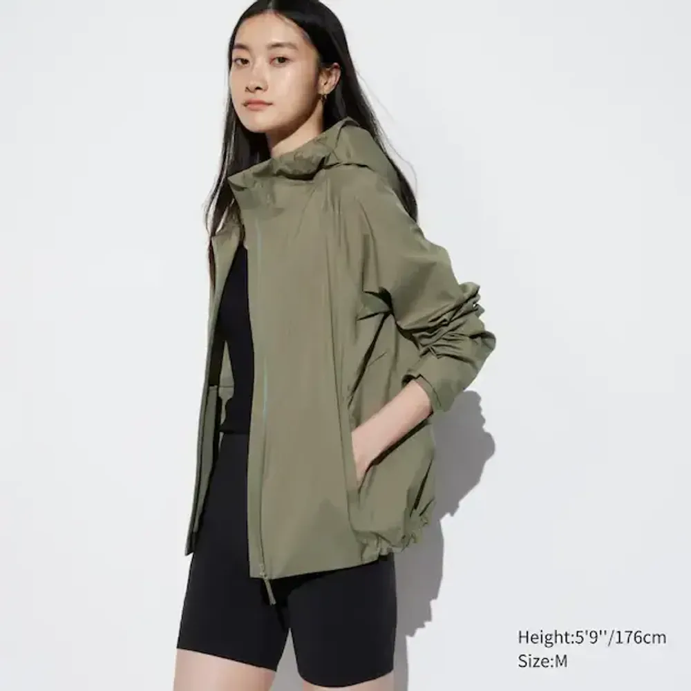 UNIQLO КУРТКА С КАПЮШОНОМ, ОЛИВКОВЫЙ