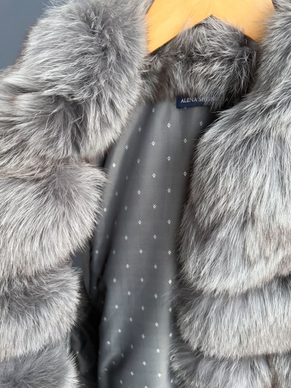 Меховой жилет Alena Shishkova, XS