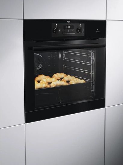 Электрический духовой шкаф AEG BEB 351110 B