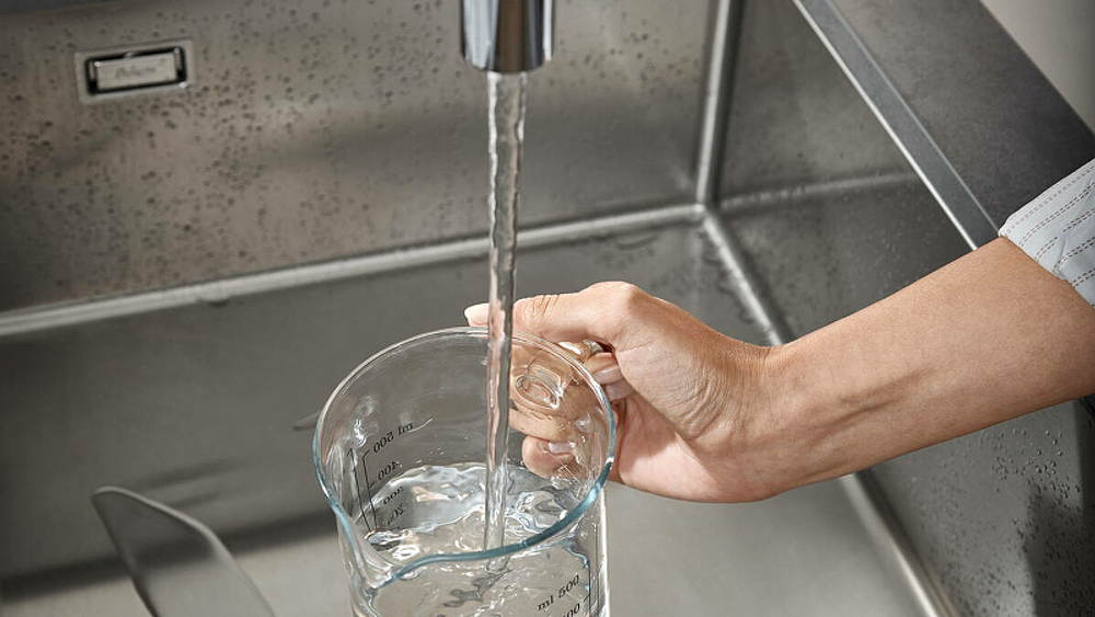 Смеситель для кухни Hansgrohe Zesis M33 74804000 хром
