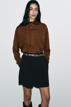 ZARА БЕРМУДЫ С ЗАЩИПАМИ И РЕМНЕМ, ЧЕРНЫЙ