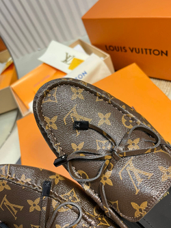 Louis Vuitton Mocassin