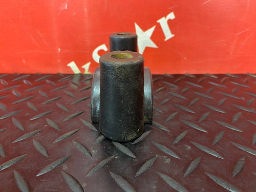 Кронштейн переднего стабилизатора