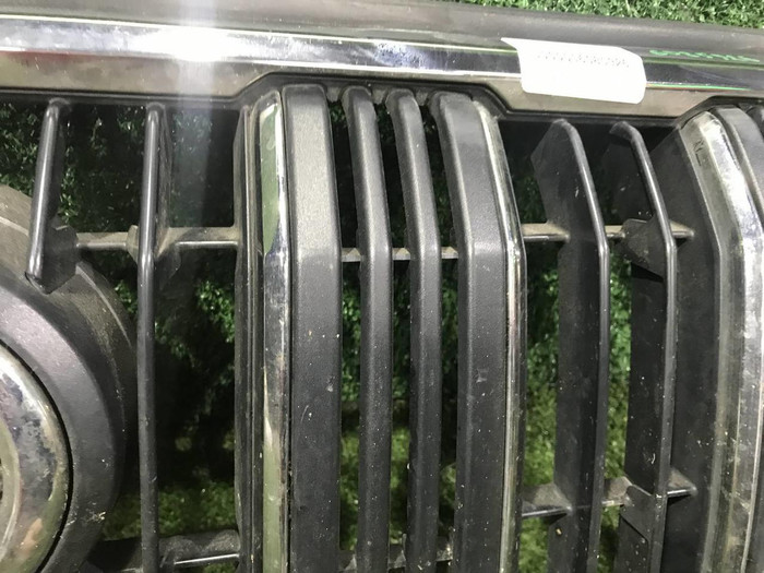 Решетка радиатора Toyota Land Cruiser Prado 150 (2017-н.в.)