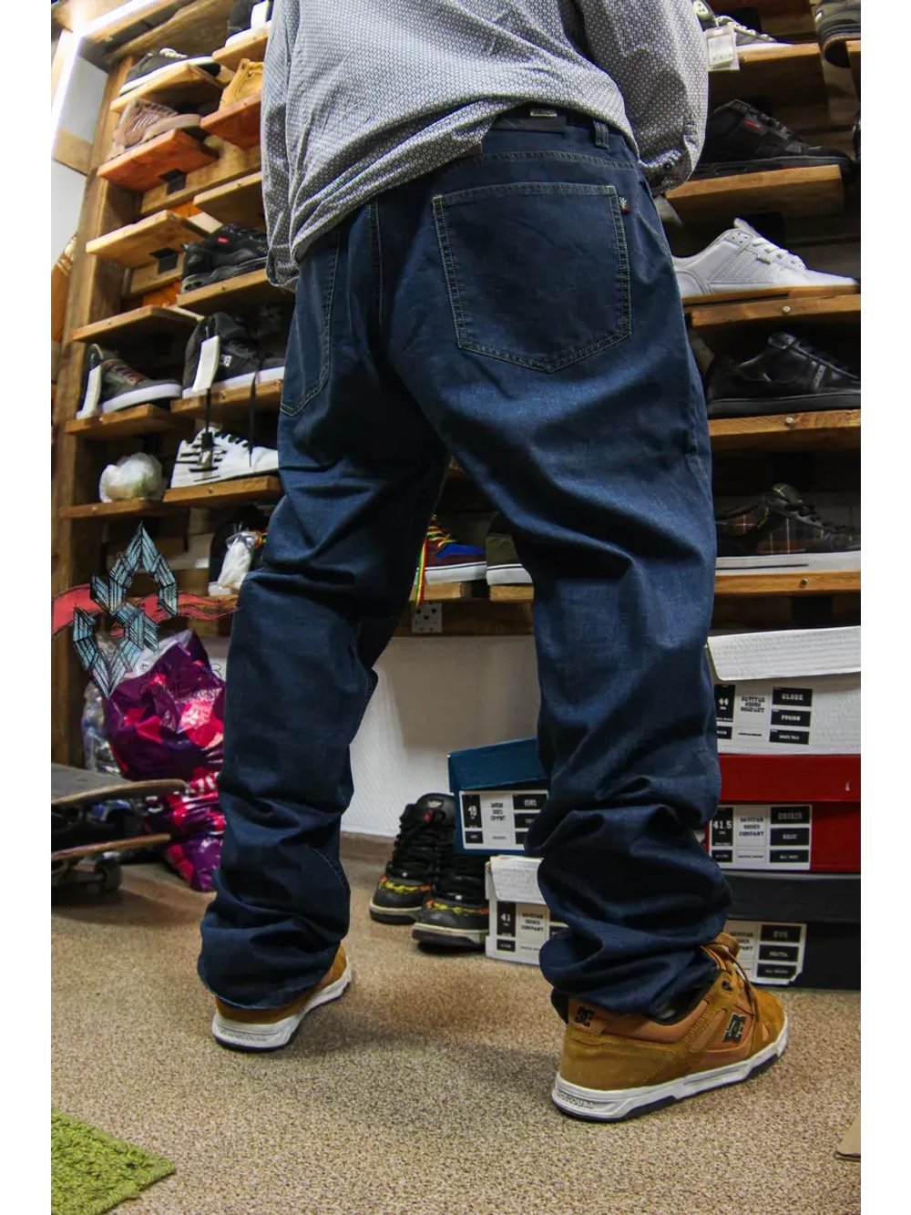 Джинсы прямые широкие трубы от Savitar Shoes Company