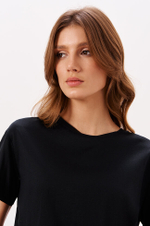 23303 Футболка женская (черный)