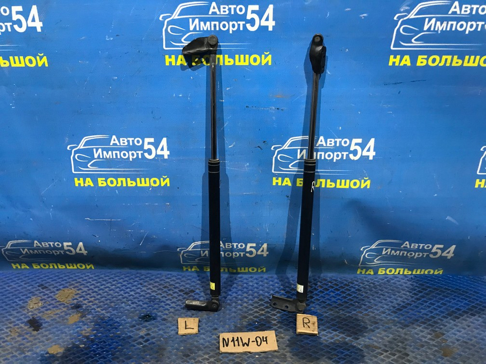 Амортизатор задней двери правый MITSUBISHI RVR 1996