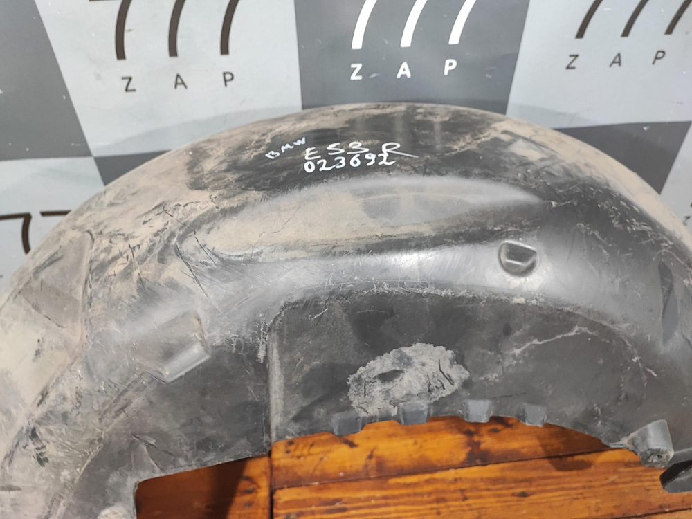 Подкрылок задний правый BMW X5 (E53) 00-07 Б/У Оригинал 51718403060