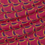 Шёлково-вискозная ткань "Цапли" на оттенке фуксии (118 г/м2)