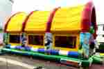 Надувной батут "Зверята с крышей" 10*7*6 м
