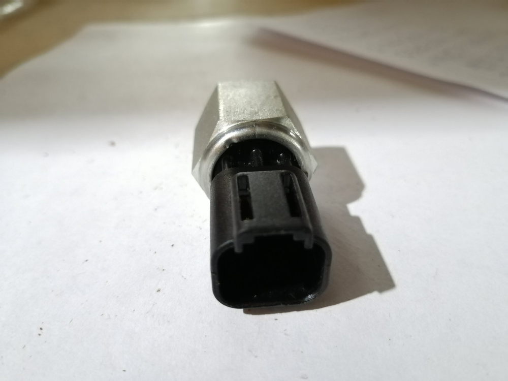 Датчик 2848A051 давления масла