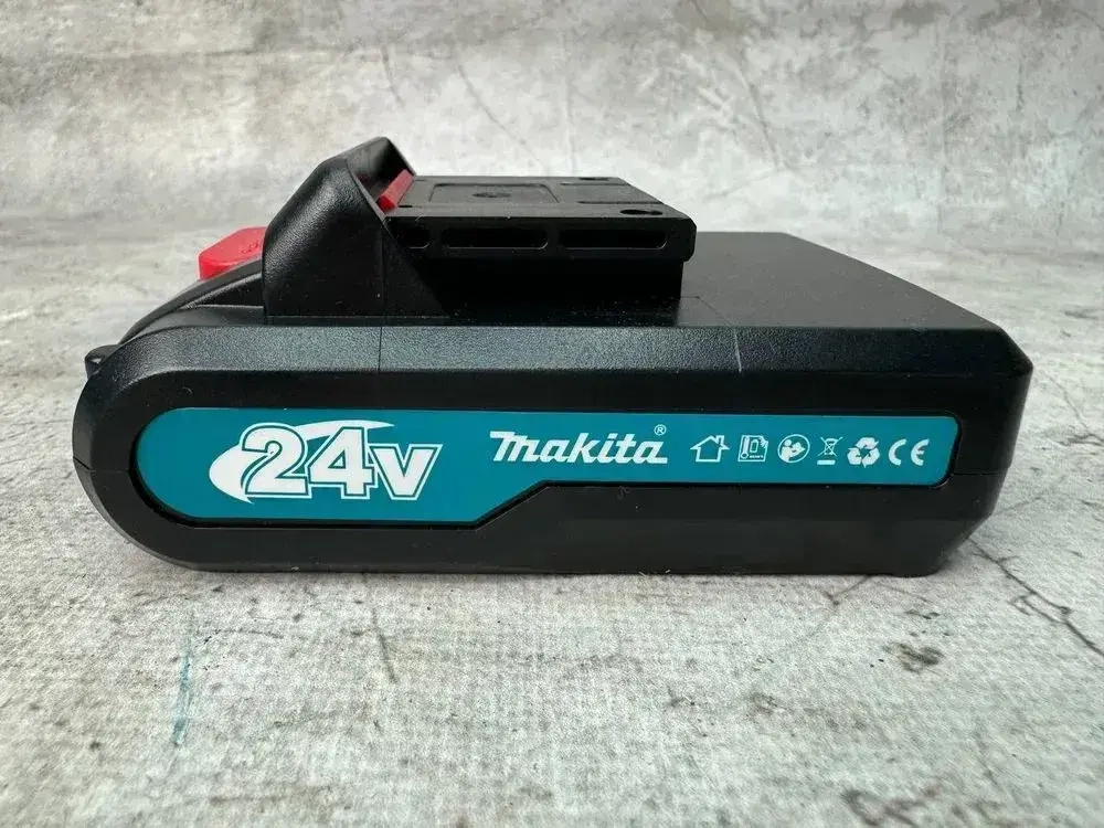 Makita Дрель-шуруповерт, 24 В, 25 Нм, 2 АКБ