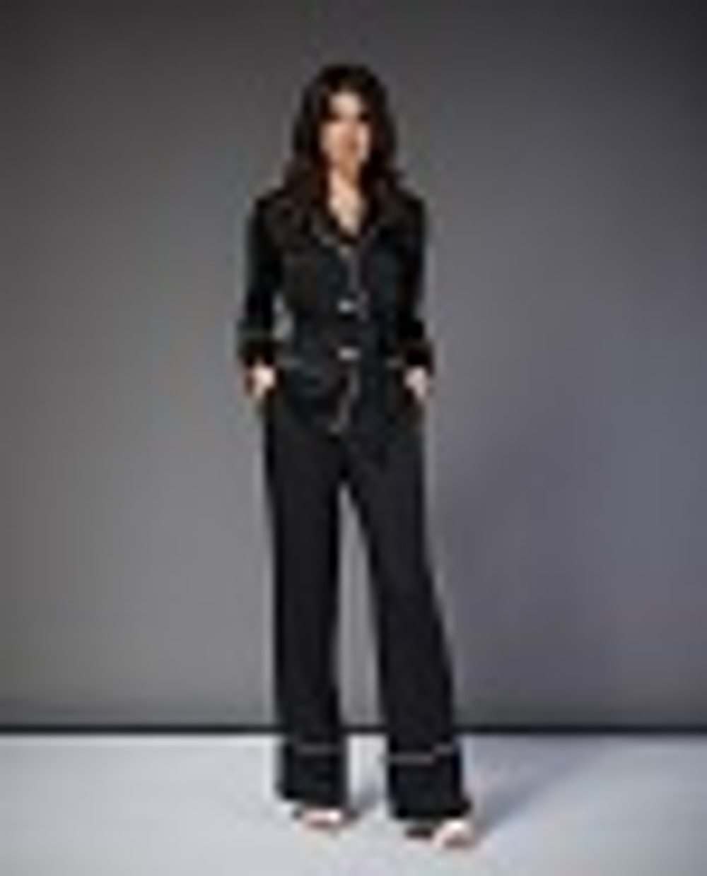 05-19 SS Брючный костюм из шелка, черный, белый L