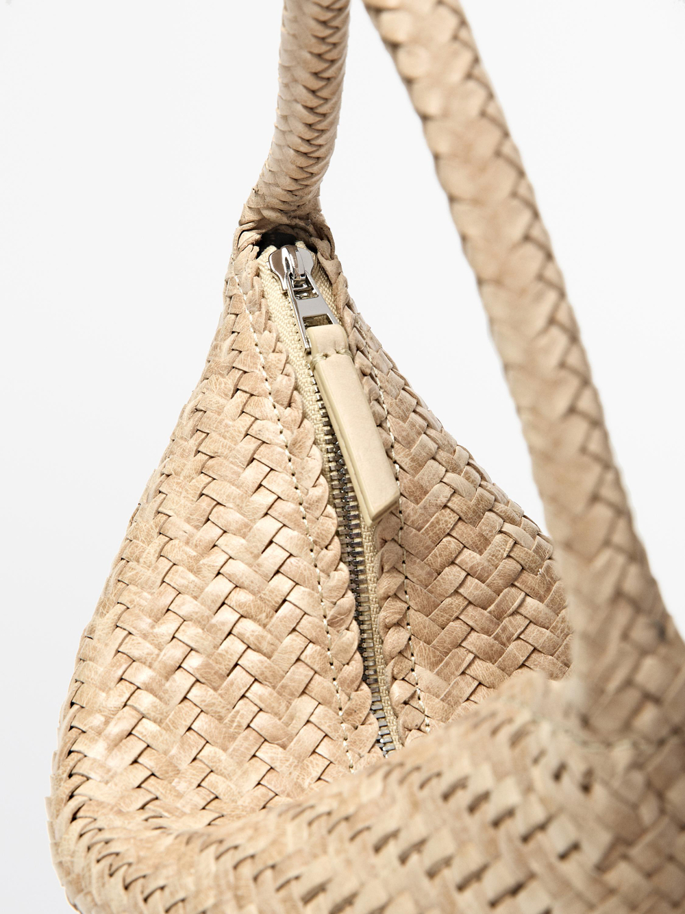 Massimo Dutti Маленькая плетеная кожаная сумка через плечо, кремовый