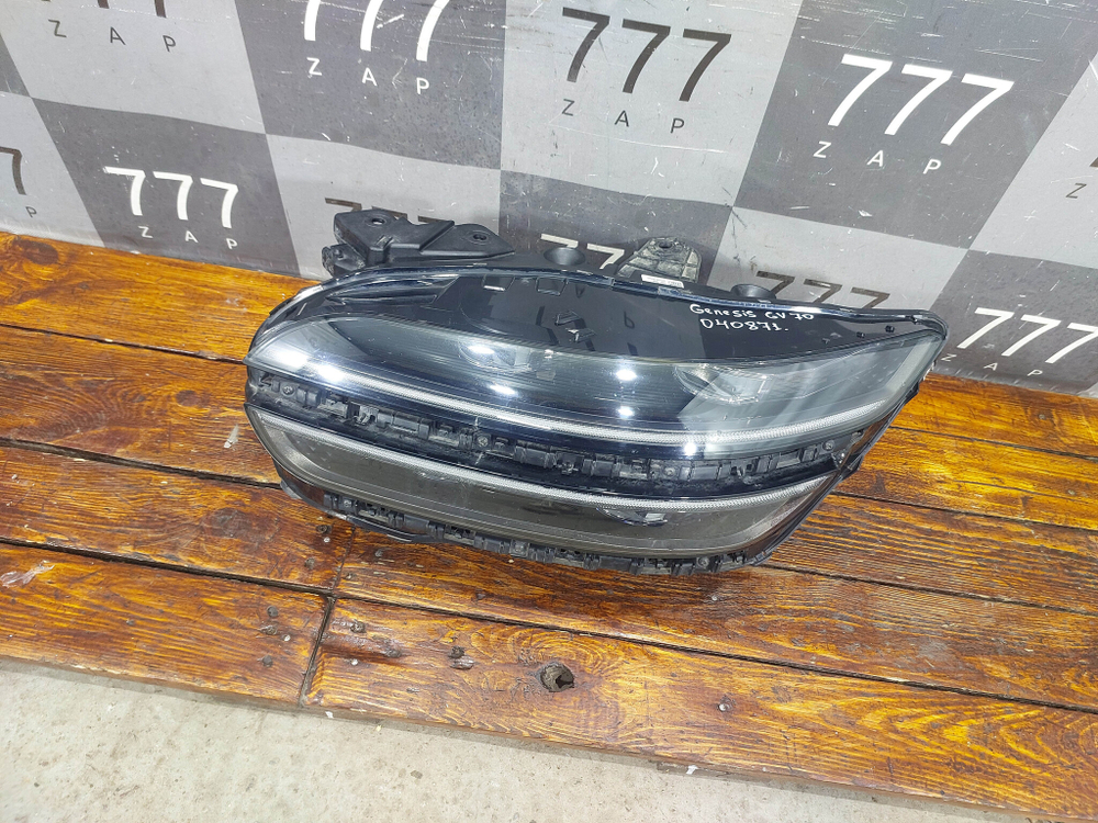 Фара левая LED Genesis GV70 20-нв Б/У Оригинал 92101AR200