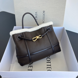 Bottega Veneta Medium Andiamo 32 cm
