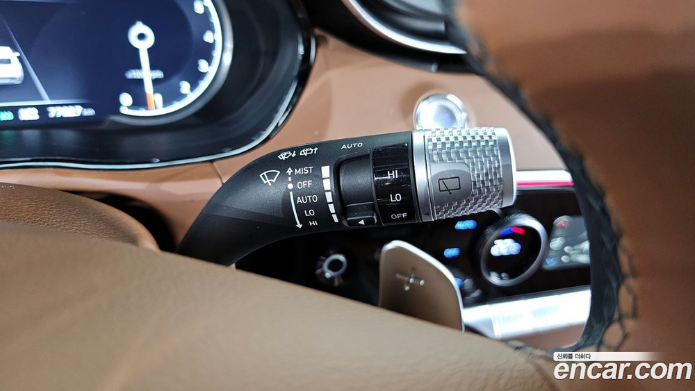 Genesis GV70 2.5T Бензин AWD (10.2022)