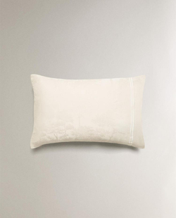 ZARA HOME САТИНОВАЯ НАВОЛОЧКА, ЖЕЛТОВАТО-БЕЛЫЙ