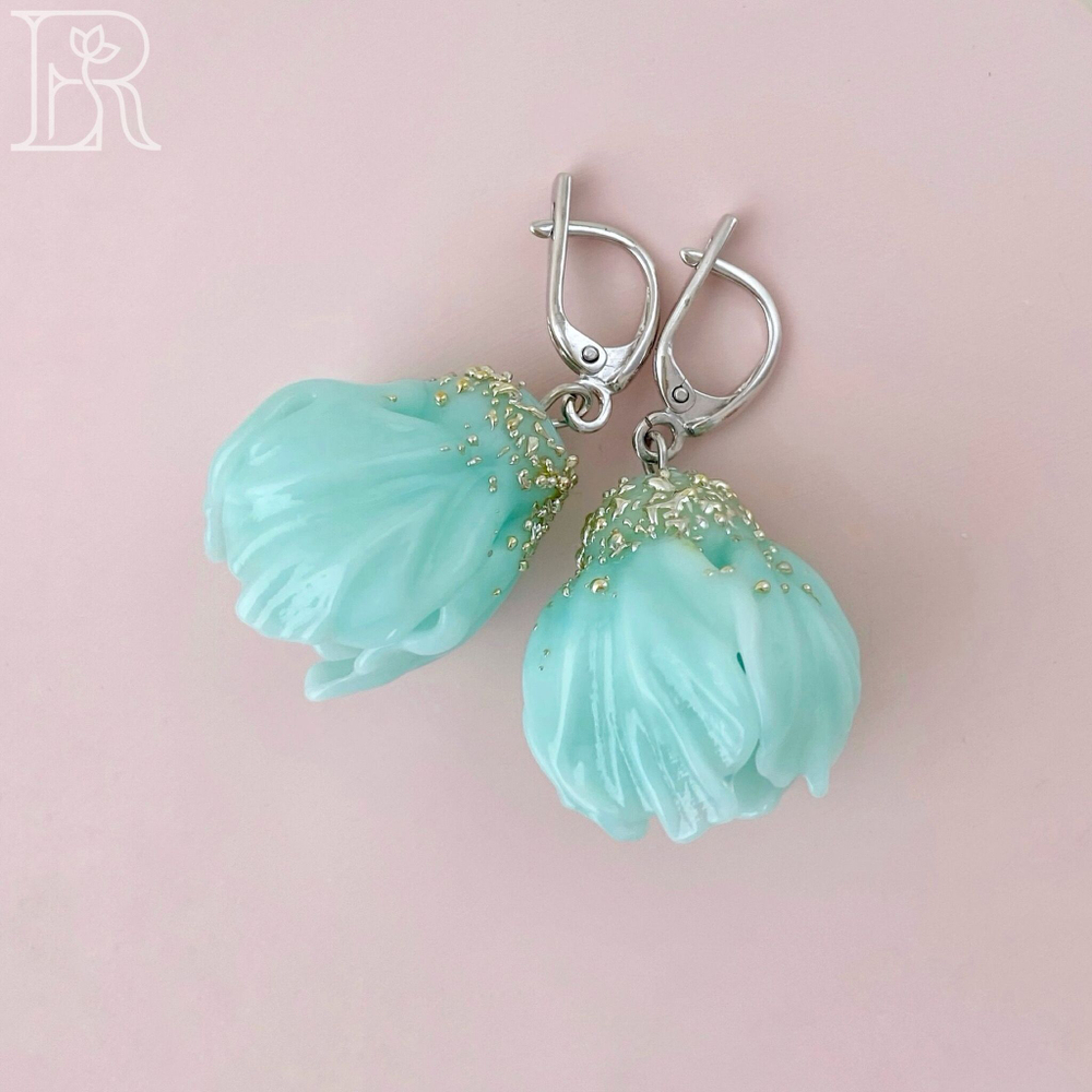 LEFIREL' Серьги серебряные женские "Эвелина" с цветами из муранского стекла / ювелирные украшения из родированного серебра 925