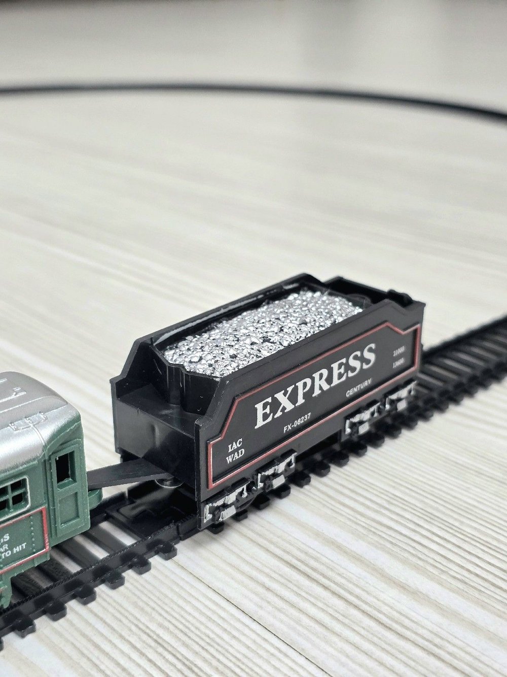 Железная дорога. Размеры дороги:104х68см, в коробке (201279549)