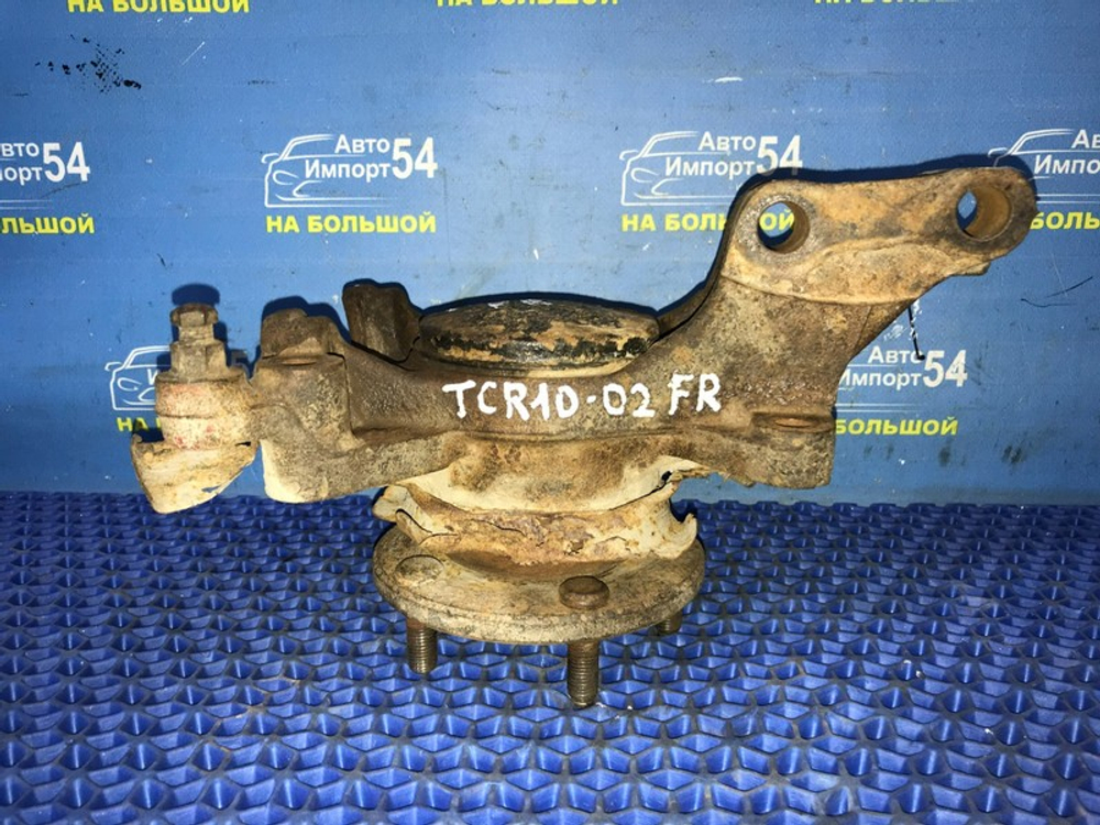 Ступица передняя правая TOYOTA ESTIMA 1999