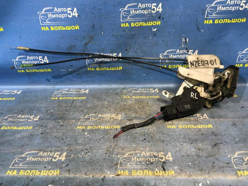 Замок двери задней левой TOYOTA WILL VS 2002