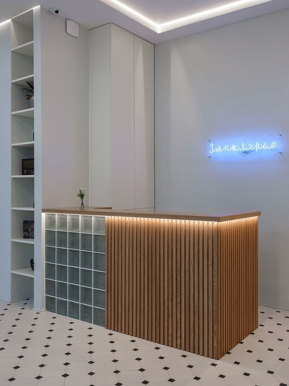 Стеклоблок бесцветный инка Vitrablok 19х19х8