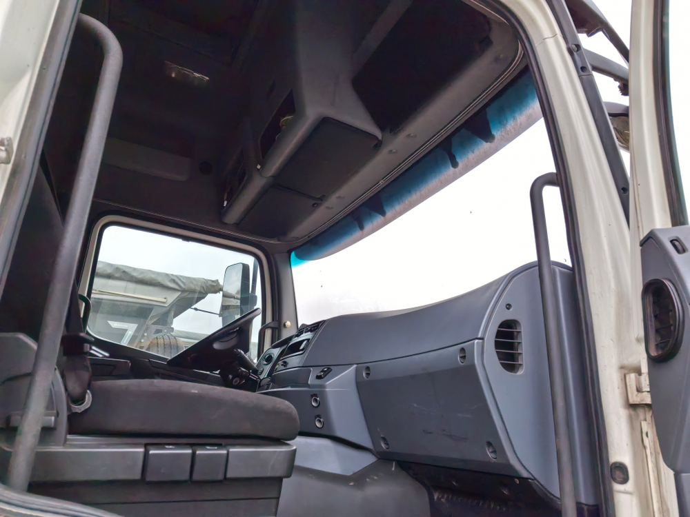 КамАЗ 5490 4x2 Седельный тягач 5490-023-87 (Дизельный, 11,9 л, 401 л.с., АТ)