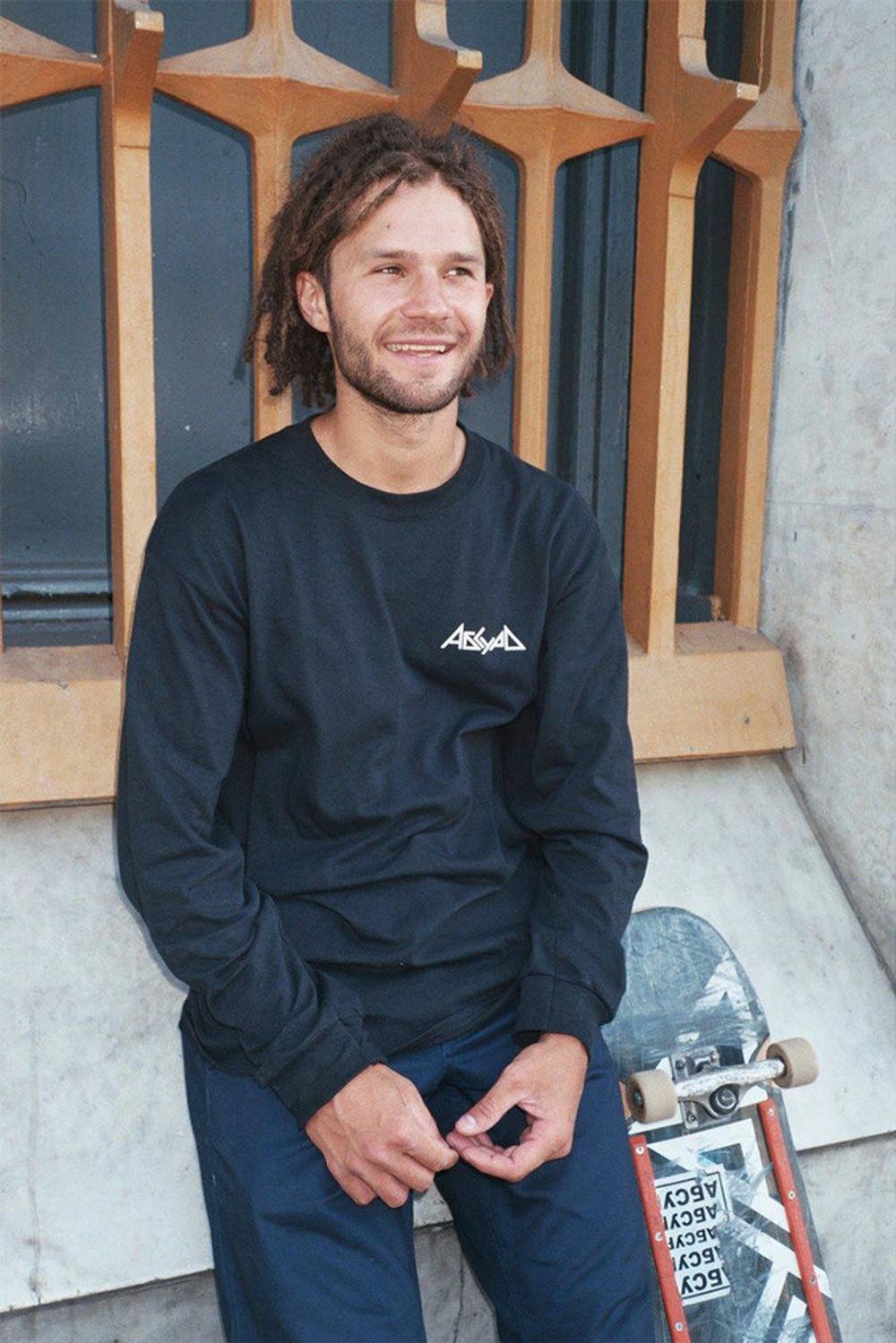 Лонгслив Абсурд Черный