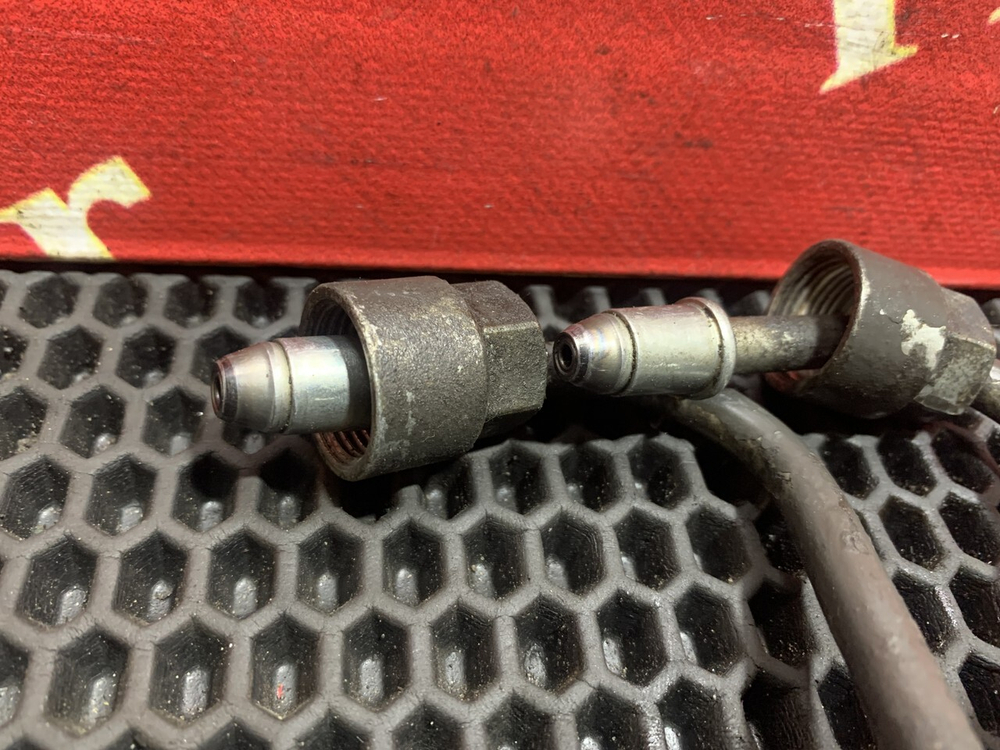 Комплект трубок топливных 2020г