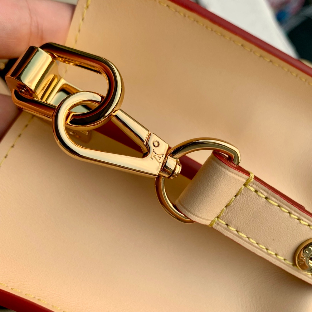 Louis Vuitton Mini Dauphine